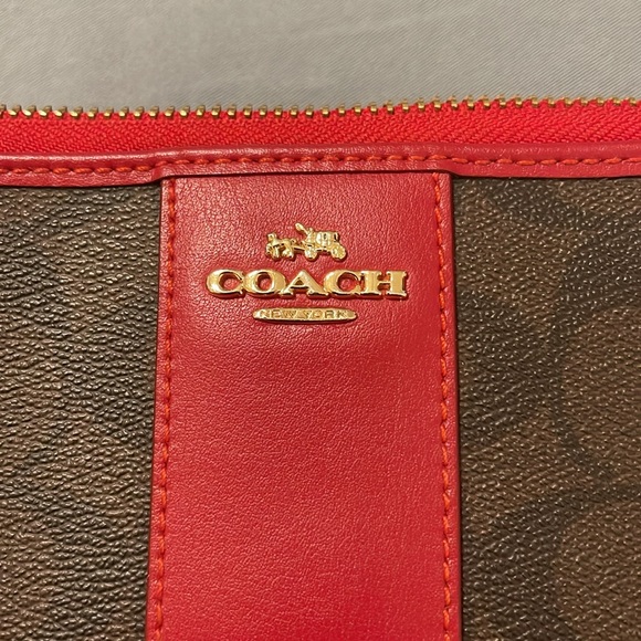 Coach purse & matching wallet - Picture 3 of 4